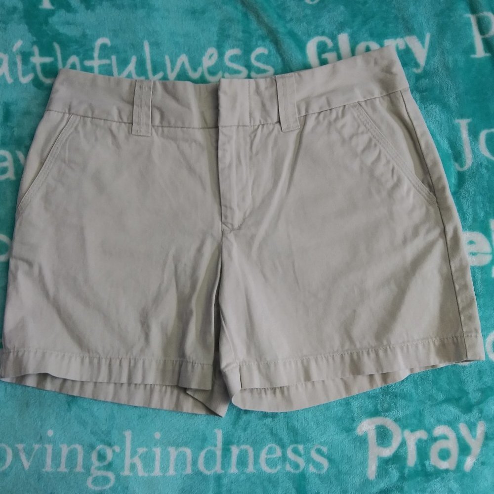 Tommy Hilfiger Khaki Shorts Size 6
